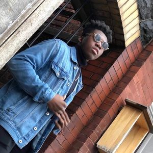 Meet your Posher, Josiah